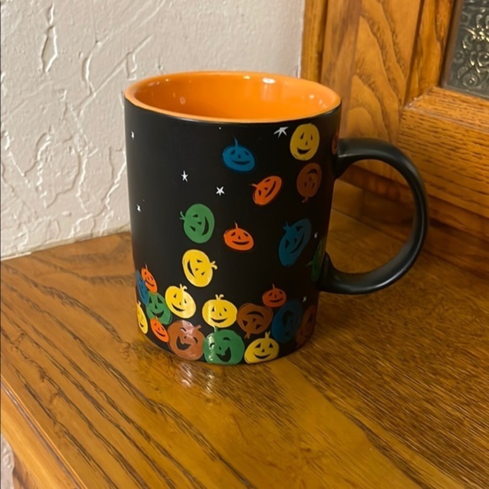 Starbucks, laughing pumpkins mug, 2007